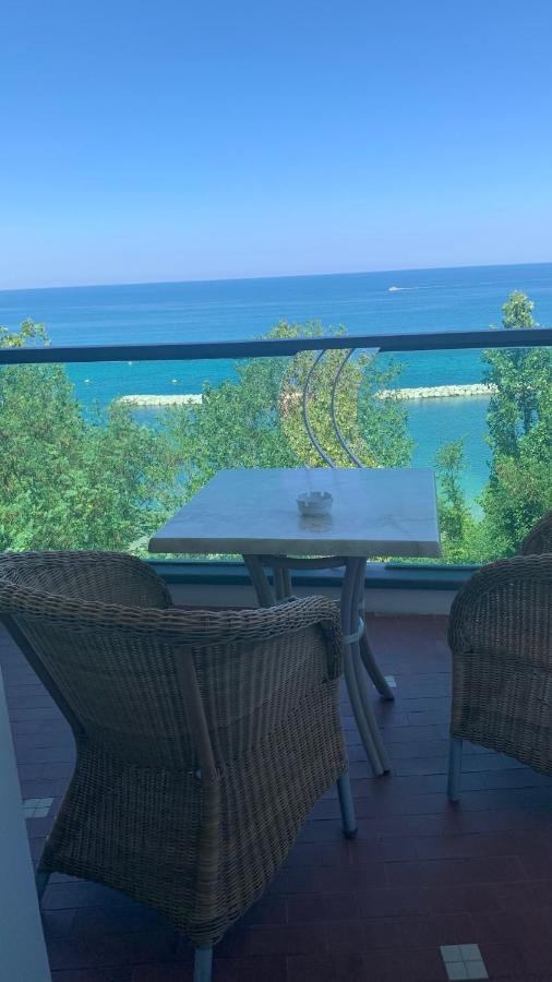 Hotel Majestic Gabicce Mare Εξωτερικό φωτογραφία