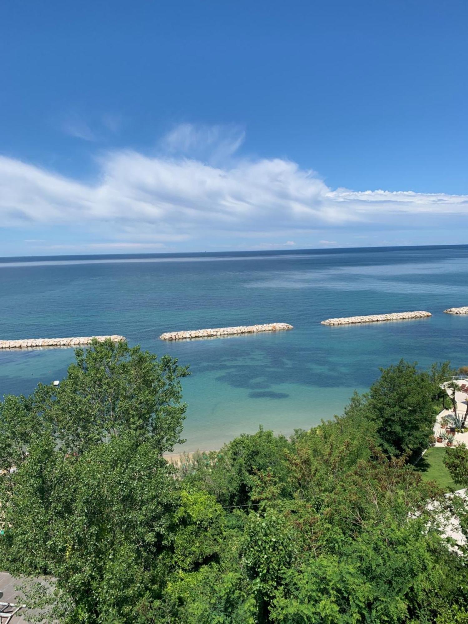 Hotel Majestic Gabicce Mare Εξωτερικό φωτογραφία