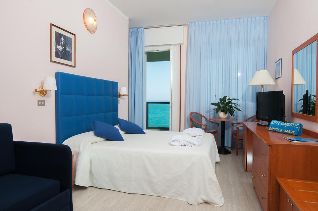Hotel Majestic Gabicce Mare Εξωτερικό φωτογραφία