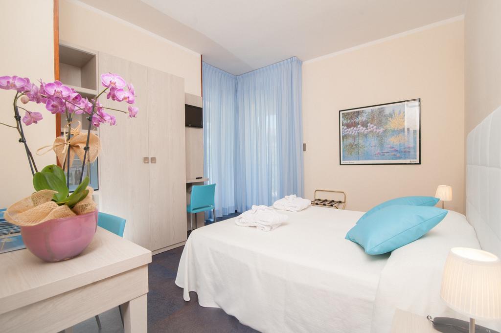 Hotel Majestic Gabicce Mare Εξωτερικό φωτογραφία