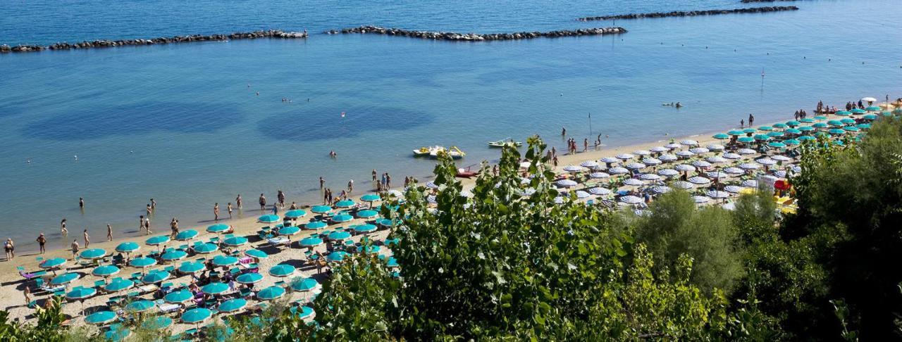 Hotel Majestic Gabicce Mare Εξωτερικό φωτογραφία